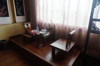 Lijiang Encounter Days Inn Экстерьер фото